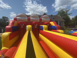 E20AAC49 A4DD 44BF B3E8 F3092B43552C 710869739 3 lane bungee run basketball